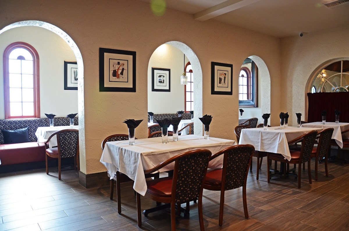 City Grille & Raw Bar